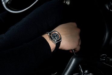  AJ-P400: A Timepiece Inspired by the Legendary Lamborghini Miura